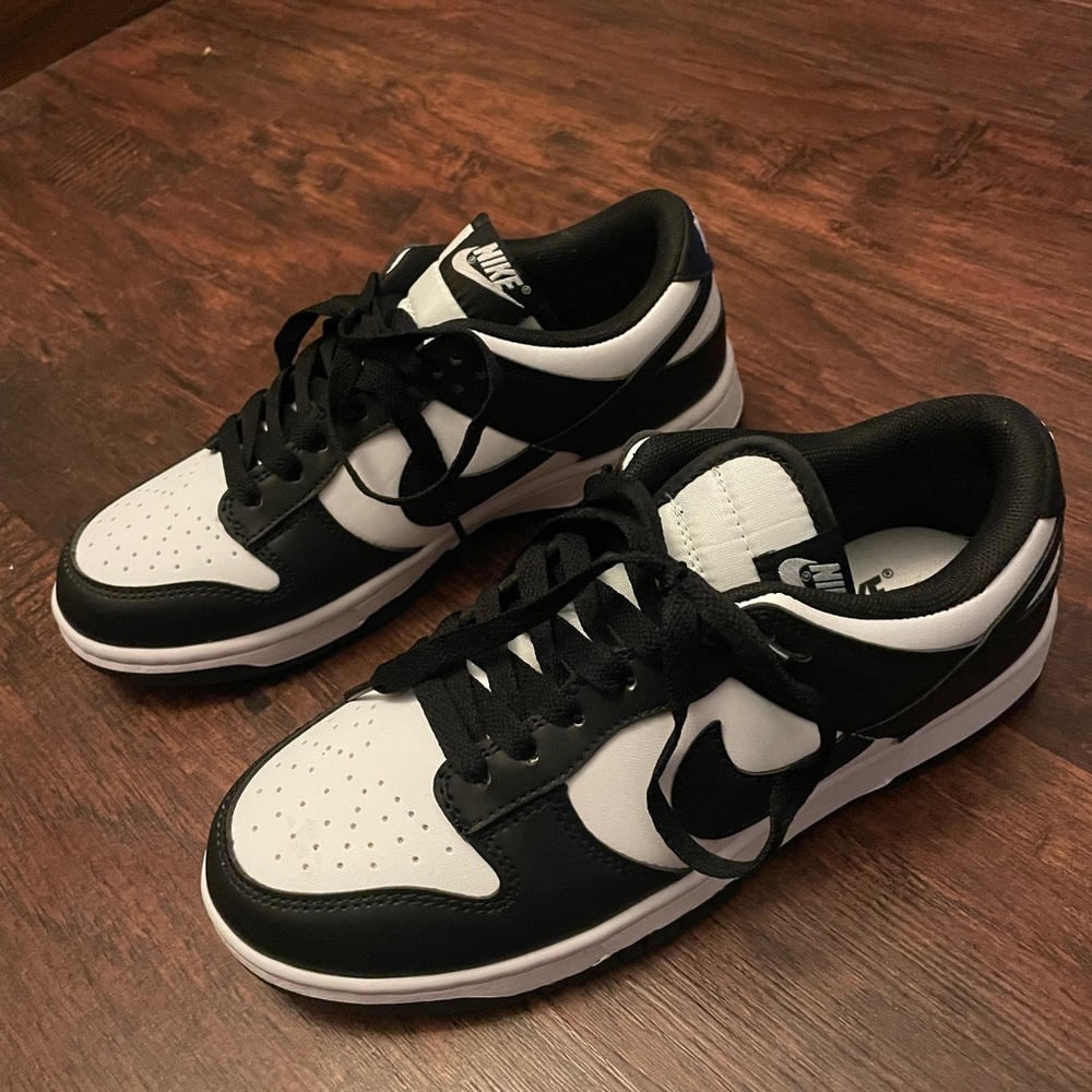 Women’s panda Nike shoes